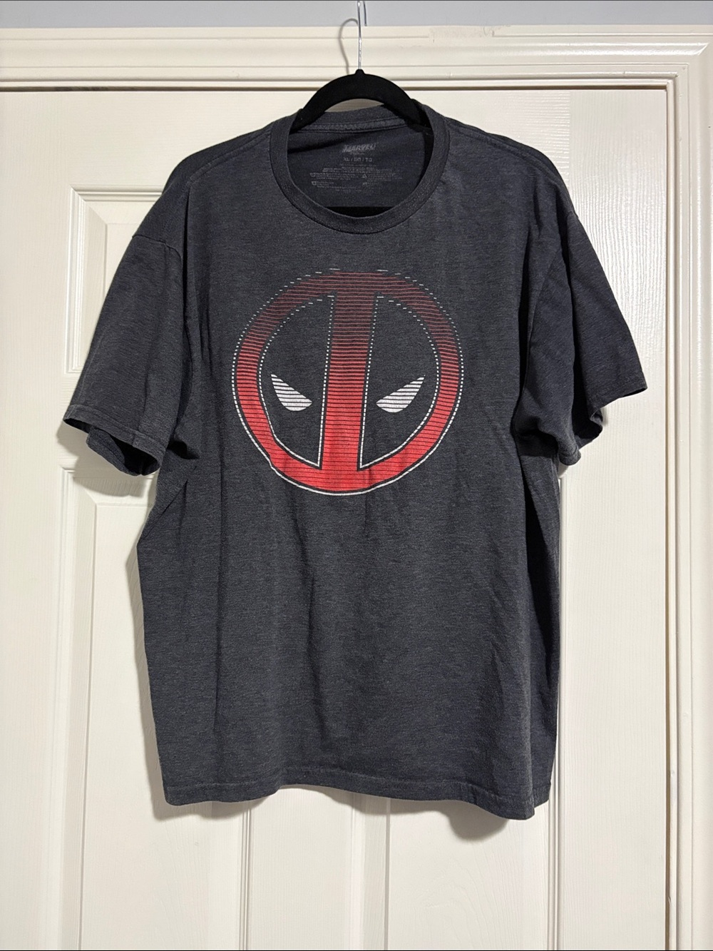 Marvel Deadpool Logo Short-Sleeve Tee - Charcoal & Red